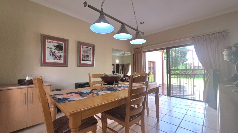 7 Bedroom Property for Sale in Raslouw A H Gauteng