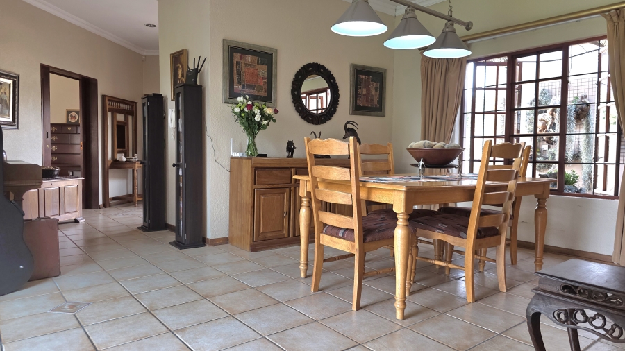 7 Bedroom Property for Sale in Raslouw A H Gauteng