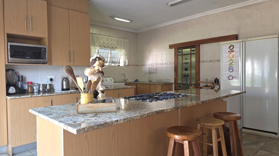 7 Bedroom Property for Sale in Raslouw A H Gauteng