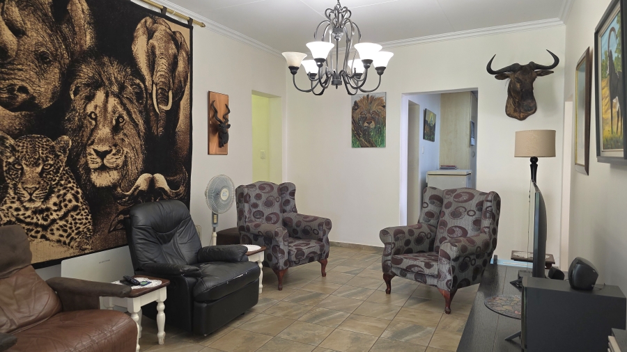 7 Bedroom Property for Sale in Raslouw A H Gauteng