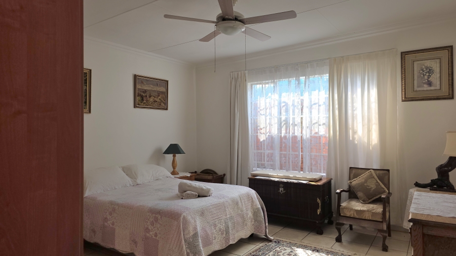 7 Bedroom Property for Sale in Raslouw A H Gauteng