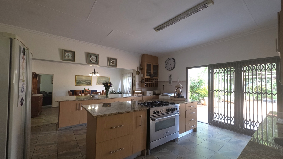 7 Bedroom Property for Sale in Raslouw A H Gauteng