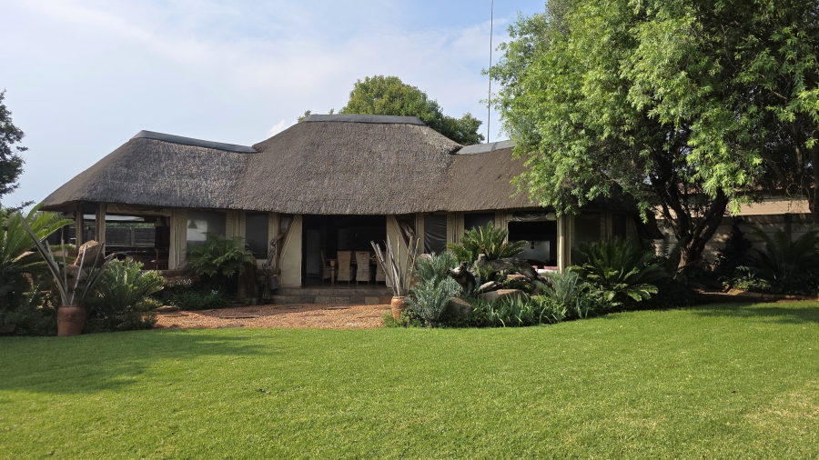 7 Bedroom Property for Sale in Raslouw A H Gauteng