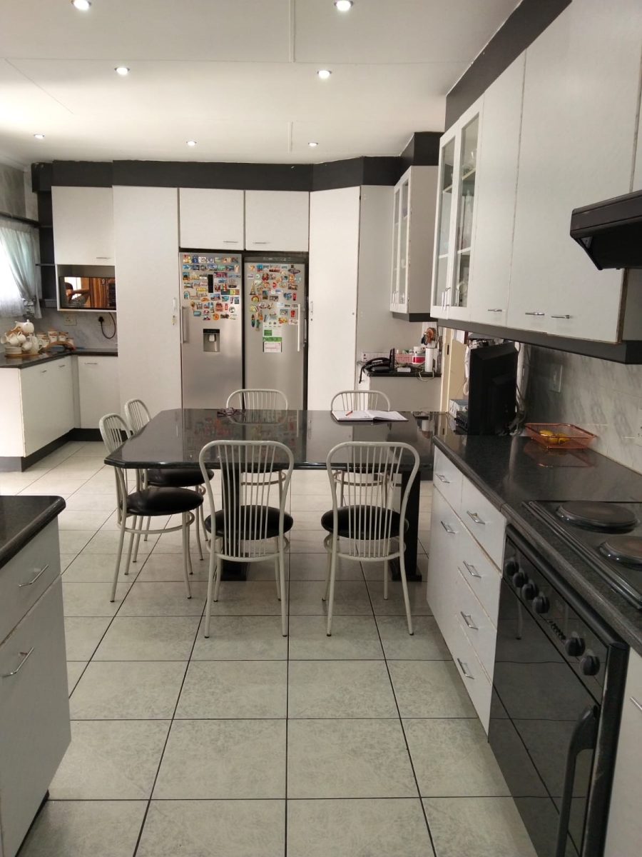 4 Bedroom Property for Sale in Erasmia Gauteng
