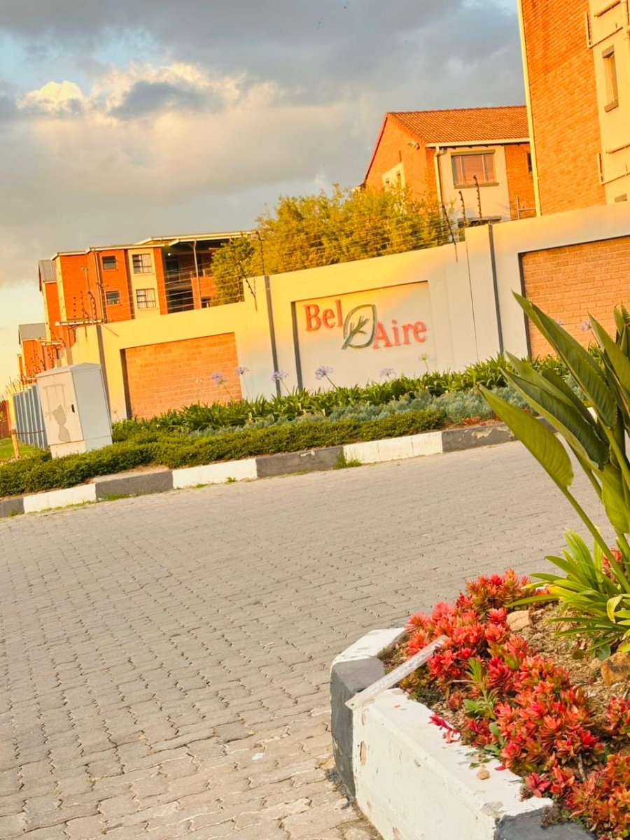 2 Bedroom Property for Sale in Vorna Valley Gauteng