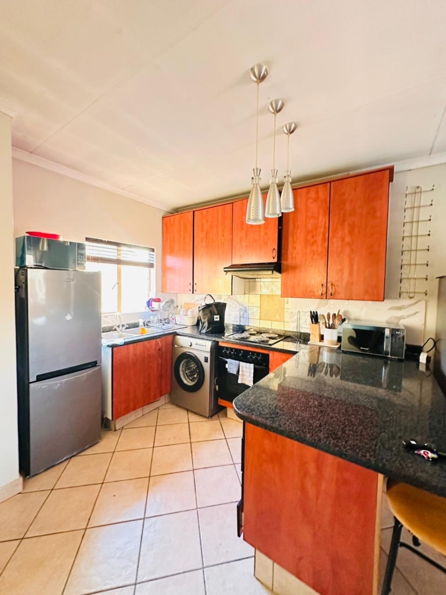 2 Bedroom Property for Sale in Vorna Valley Gauteng