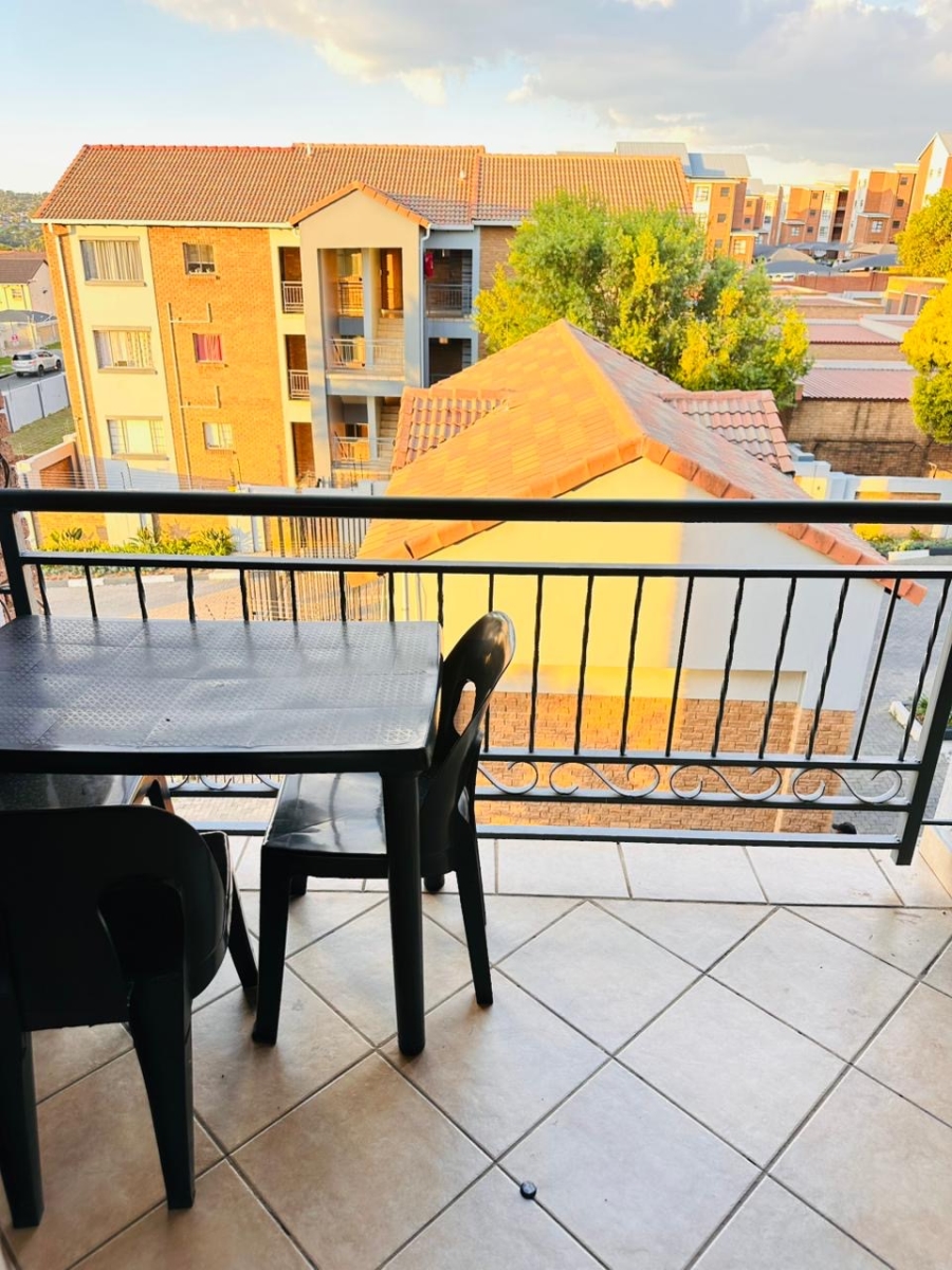2 Bedroom Property for Sale in Vorna Valley Gauteng