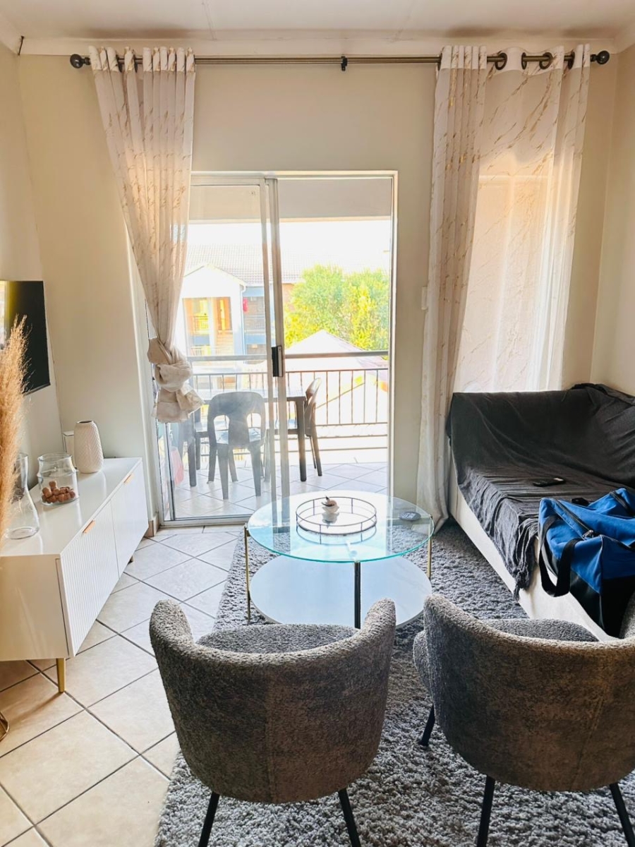 2 Bedroom Property for Sale in Vorna Valley Gauteng