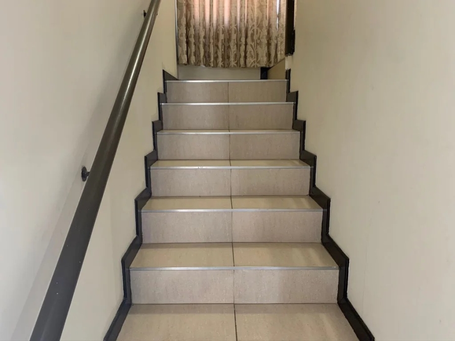 To Let 3 Bedroom Property for Rent in Fourways Gauteng