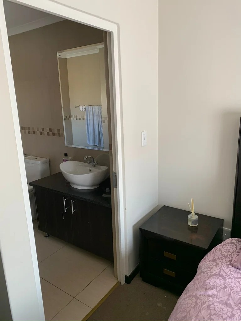 To Let 3 Bedroom Property for Rent in Fourways Gauteng