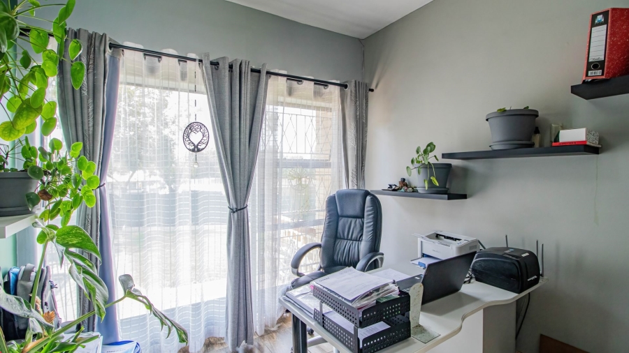 3 Bedroom Property for Sale in Illiondale Gauteng