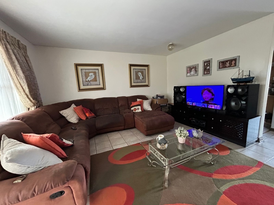 2 Bedroom Property for Sale in East Geduld Gauteng