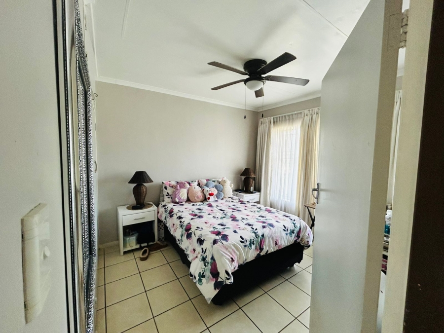 2 Bedroom Property for Sale in East Geduld Gauteng