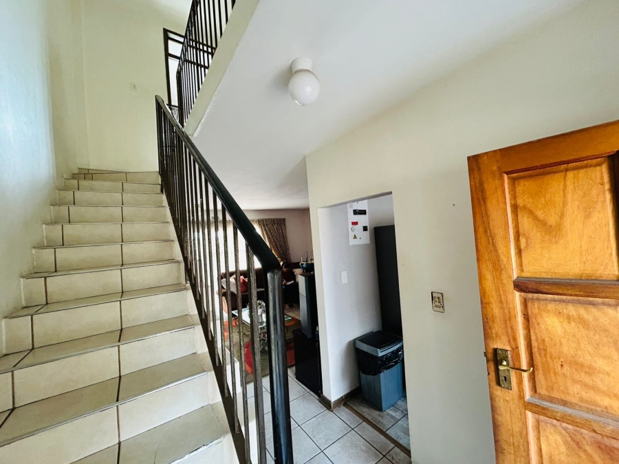 2 Bedroom Property for Sale in East Geduld Gauteng