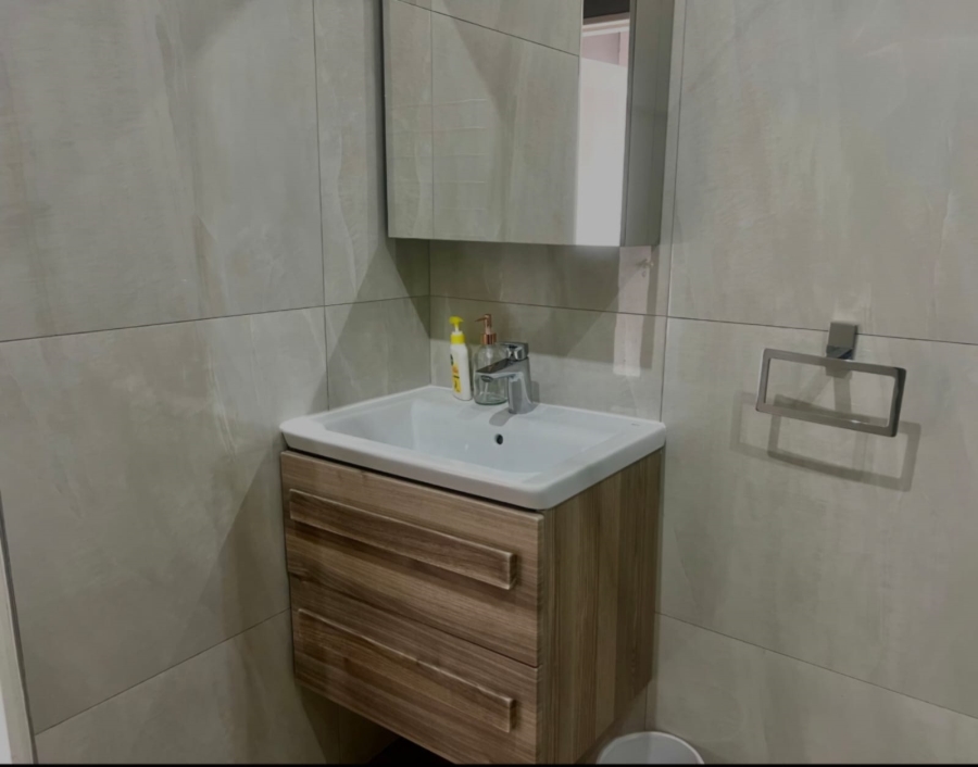 To Let 2 Bedroom Property for Rent in Sandown Gauteng