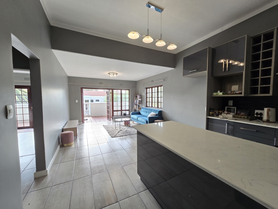 To Let 2 Bedroom Property for Rent in Sandown Gauteng