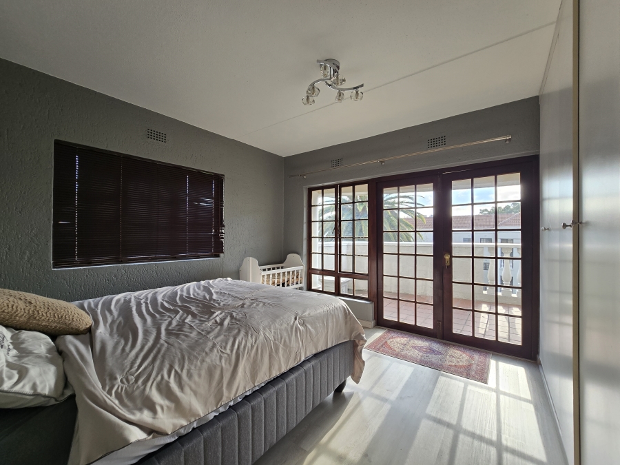 To Let 2 Bedroom Property for Rent in Sandown Gauteng