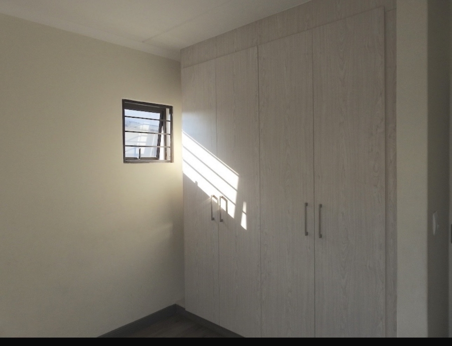 3 Bedroom Property for Sale in Barbeque Downs Gauteng