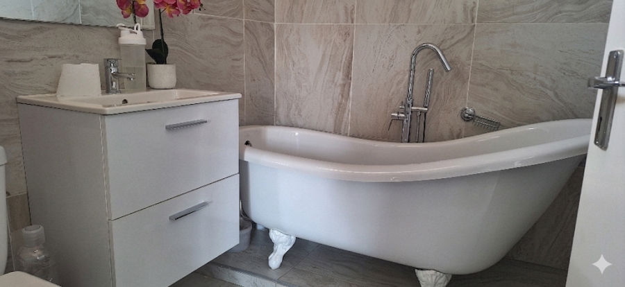 3 Bedroom Property for Sale in Terenure Gauteng