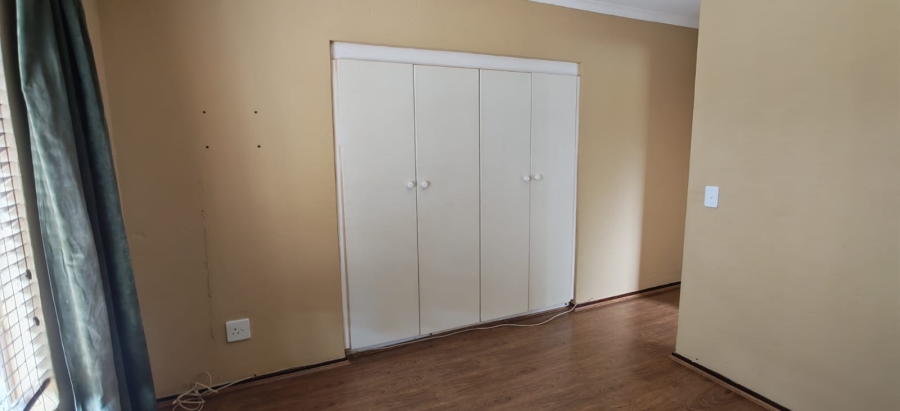 To Let 2 Bedroom Property for Rent in Brentwood Gauteng