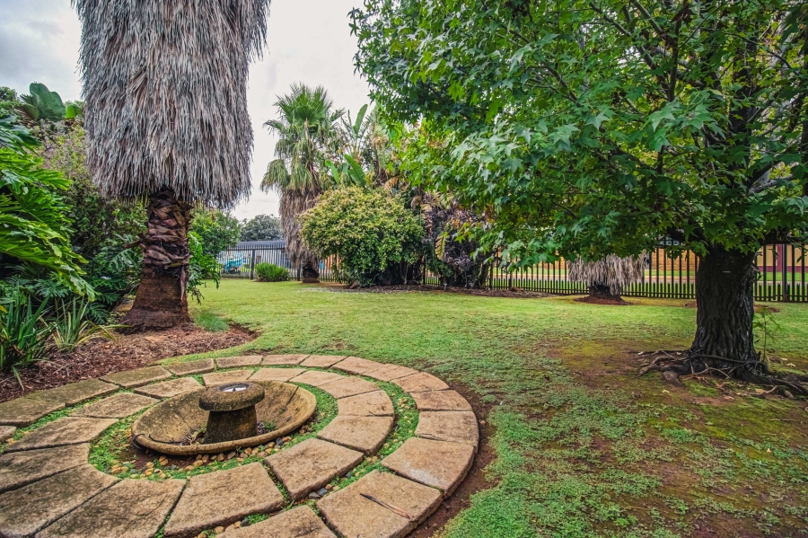 3 Bedroom Property for Sale in Glen Marais Gauteng