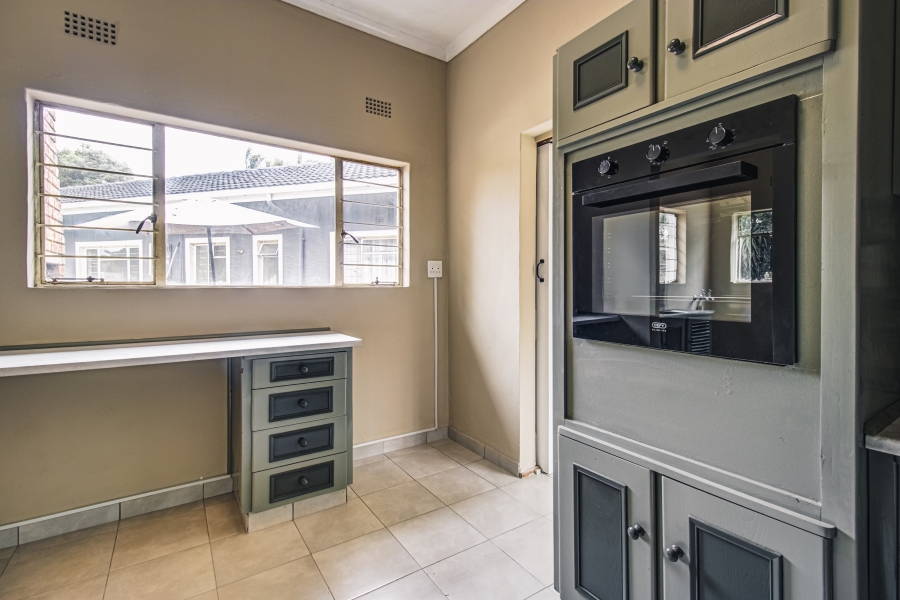 3 Bedroom Property for Sale in Glen Marais Gauteng