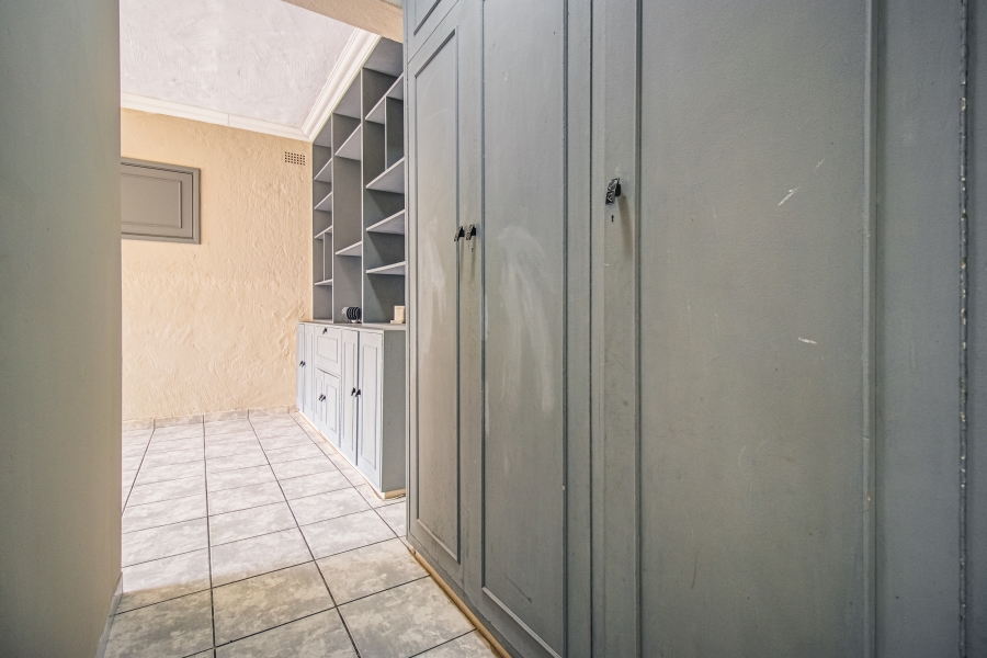 3 Bedroom Property for Sale in Glen Marais Gauteng