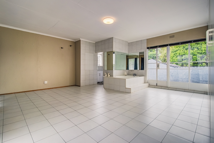 3 Bedroom Property for Sale in Glen Marais Gauteng