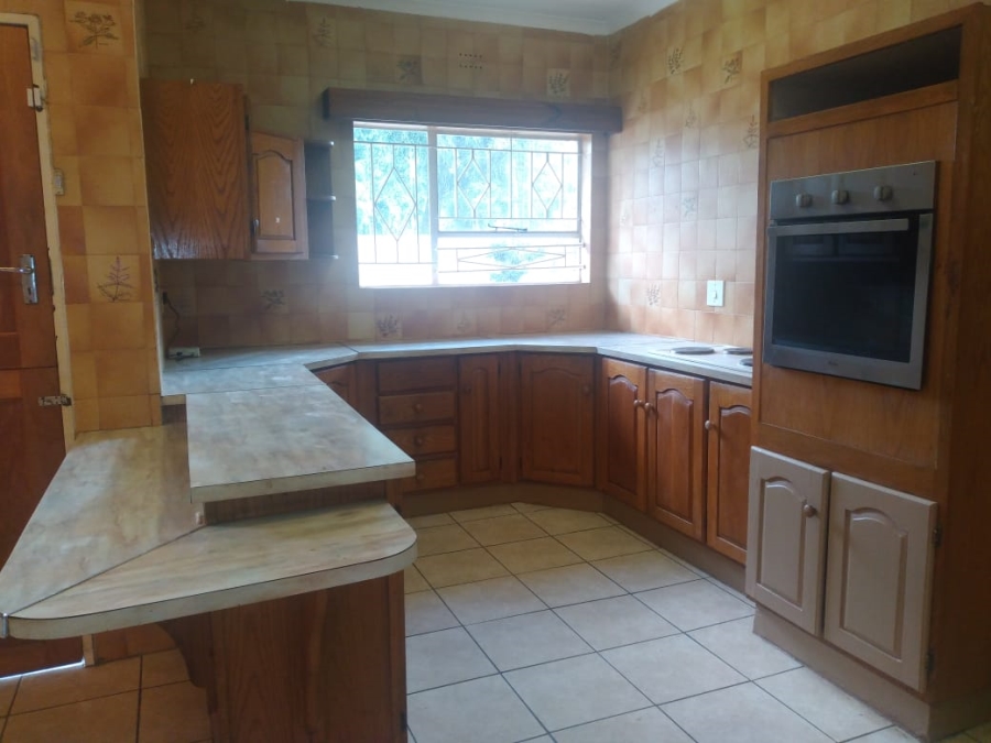 3 Bedroom Property for Sale in Brackenhurst Gauteng