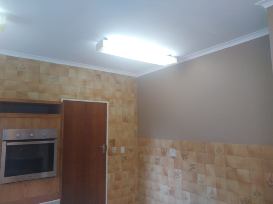 3 Bedroom Property for Sale in Brackenhurst Gauteng