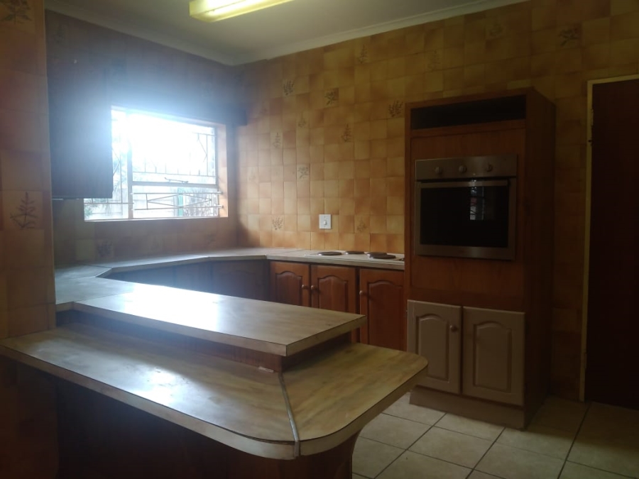 3 Bedroom Property for Sale in Brackenhurst Gauteng