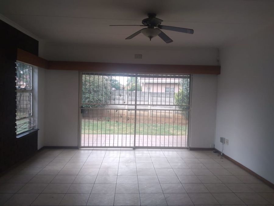 3 Bedroom Property for Sale in Brackenhurst Gauteng