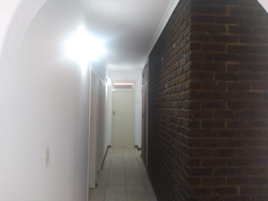 3 Bedroom Property for Sale in Brackenhurst Gauteng