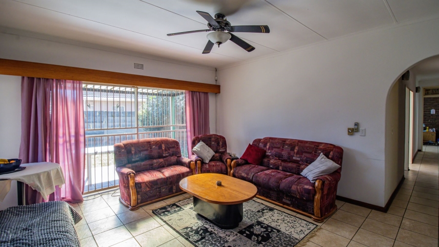 3 Bedroom Property for Sale in Brackenhurst Gauteng