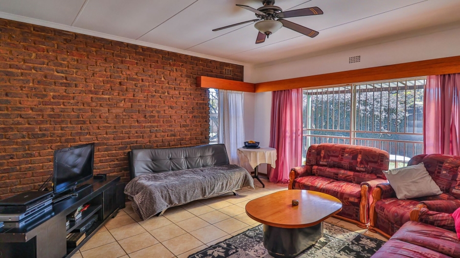 3 Bedroom Property for Sale in Brackenhurst Gauteng