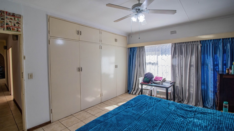 3 Bedroom Property for Sale in Brackenhurst Gauteng