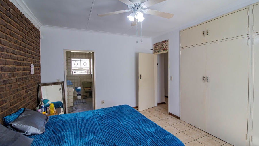 3 Bedroom Property for Sale in Brackenhurst Gauteng