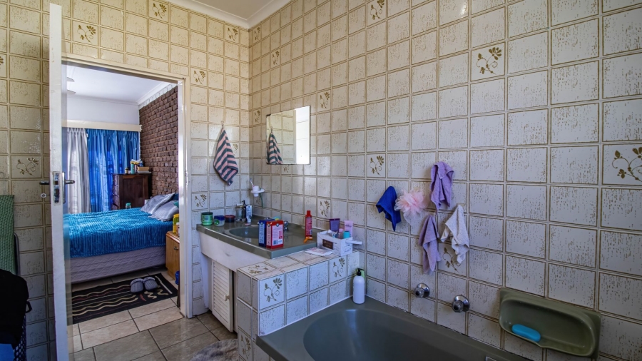 3 Bedroom Property for Sale in Brackenhurst Gauteng