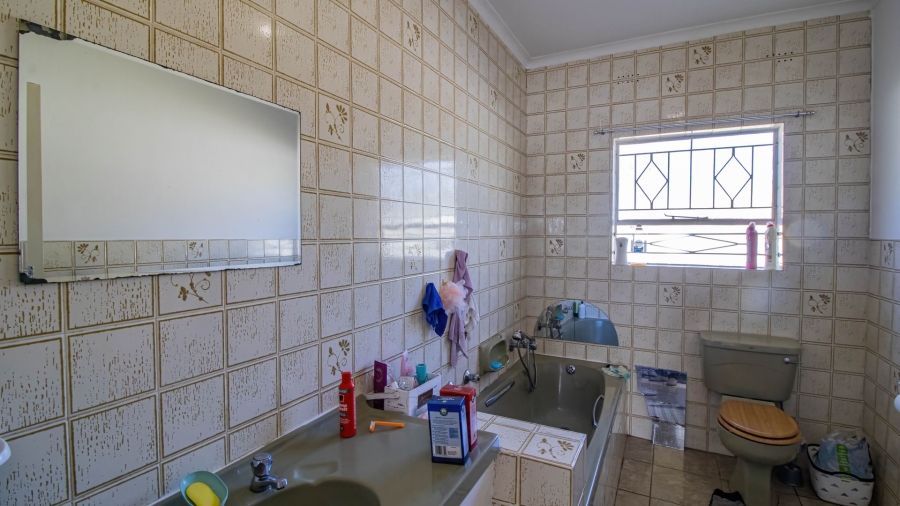 3 Bedroom Property for Sale in Brackenhurst Gauteng