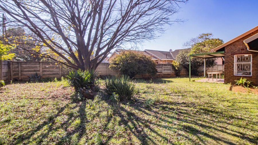 3 Bedroom Property for Sale in Brackenhurst Gauteng