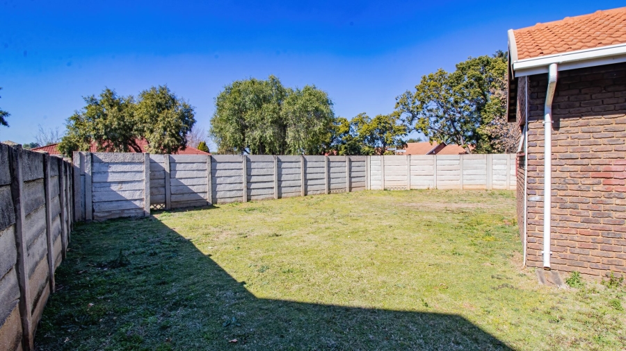 3 Bedroom Property for Sale in Brackenhurst Gauteng
