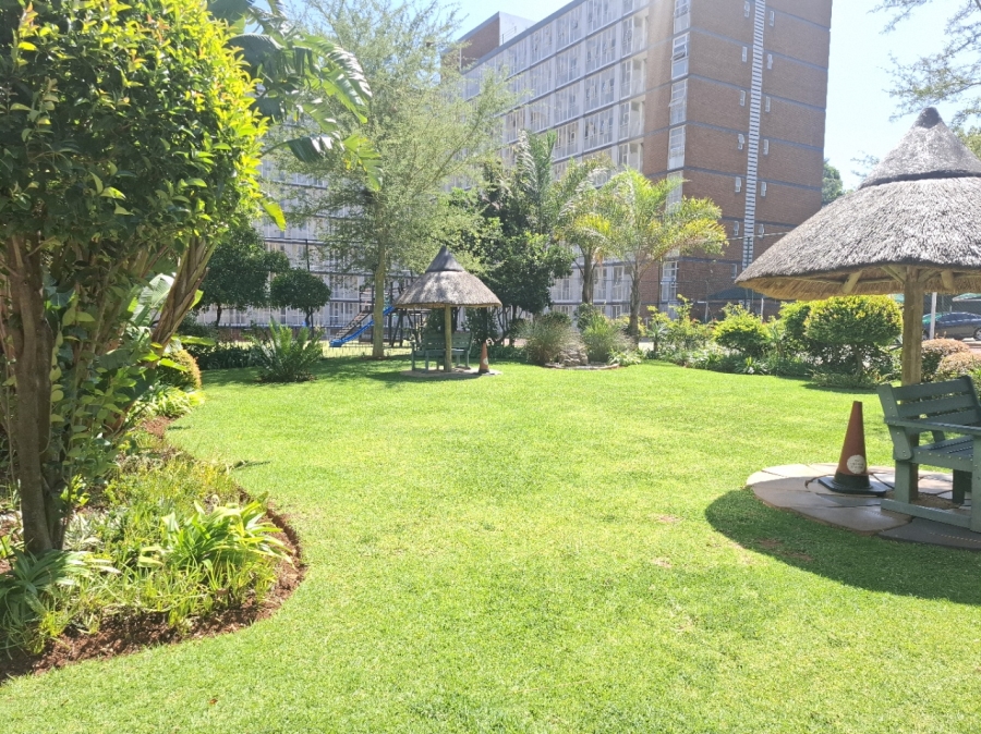 2 Bedroom Property for Sale in Bedford Gardens Gauteng