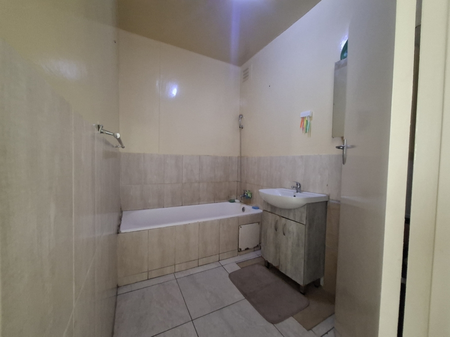 2 Bedroom Property for Sale in Bedford Gardens Gauteng