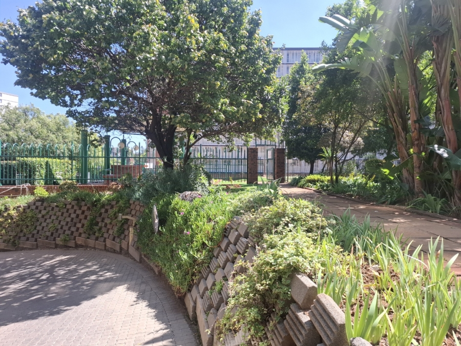 2 Bedroom Property for Sale in Bedford Gardens Gauteng