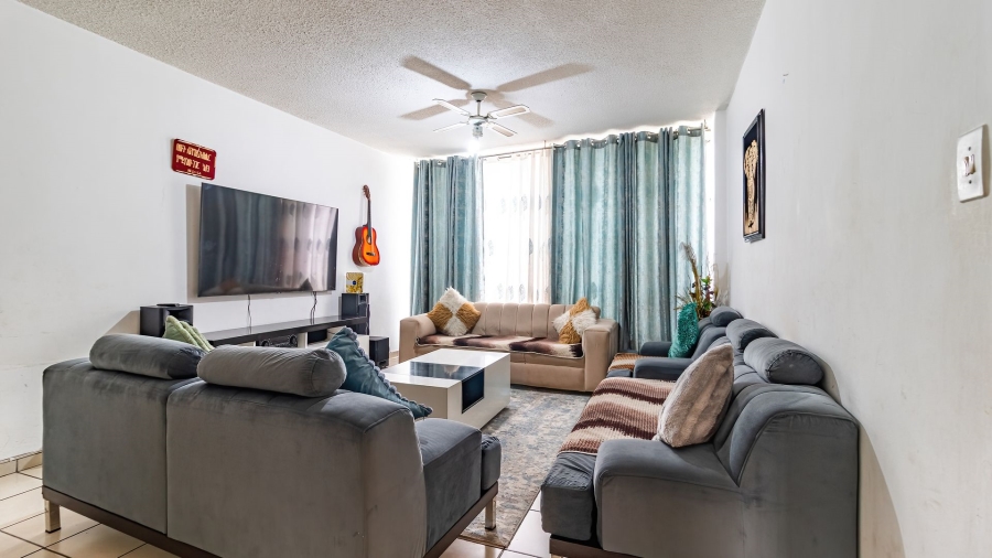 2 Bedroom Property for Sale in Bedford Gardens Gauteng