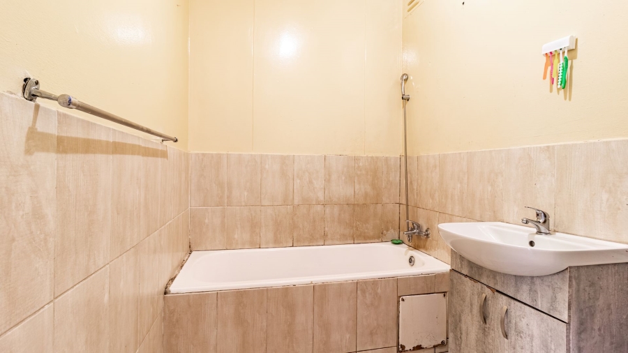2 Bedroom Property for Sale in Bedford Gardens Gauteng