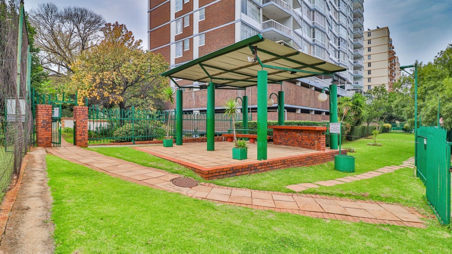 2 Bedroom Property for Sale in Bedford Gardens Gauteng