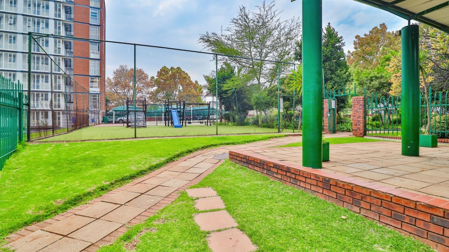 2 Bedroom Property for Sale in Bedford Gardens Gauteng