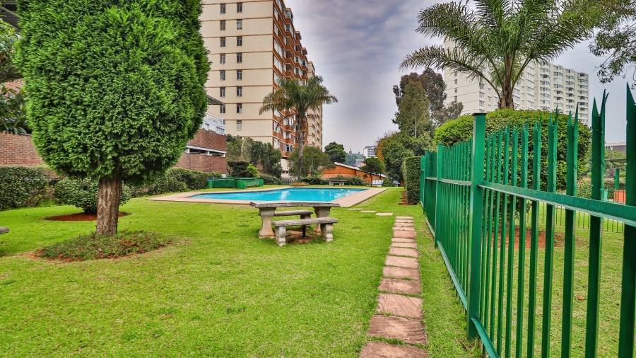 2 Bedroom Property for Sale in Bedford Gardens Gauteng