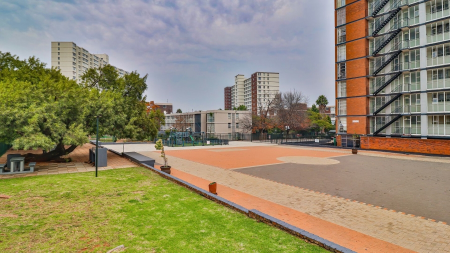2 Bedroom Property for Sale in Bedford Gardens Gauteng